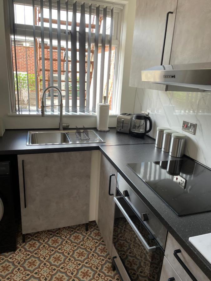 Lovely 2 Bed Apartment, Arnold Town Centre. Nottingham Ngoại thất bức ảnh